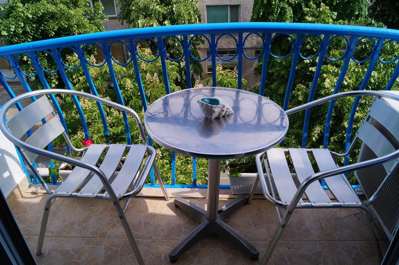 Family Hotel Four Seasons Tsarevo Esterno foto